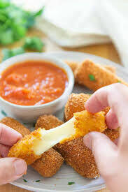 Mozzarella Sticks (6)
